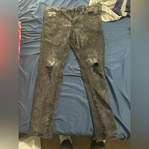 old clothes that i dont wear of dont fit me anymore